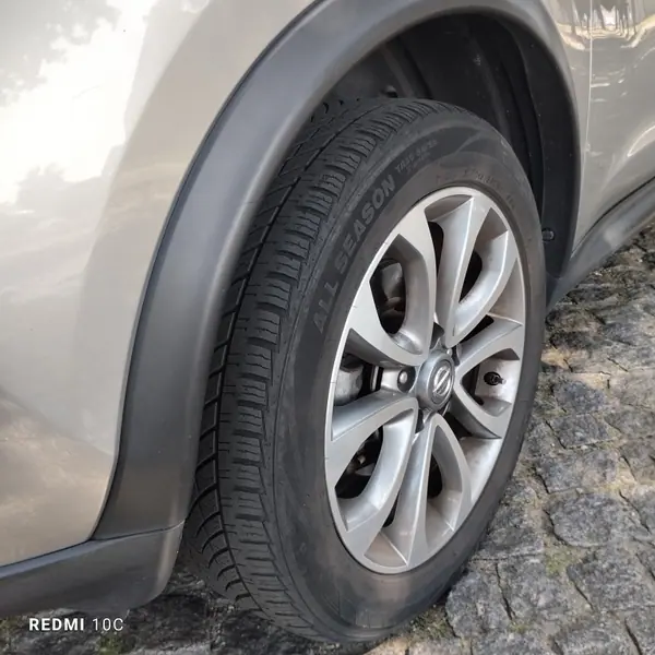 Nissan Juke 2015 - 8800 EUR, 124000 km - 124000km - foto 5 de 11