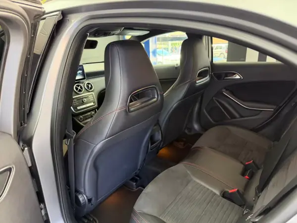 Mercedes-Benz A 220 2016 - 23500 EUR, 201016 km - AUTO.MOTO.pt - 201016km - foto 12 de 32
