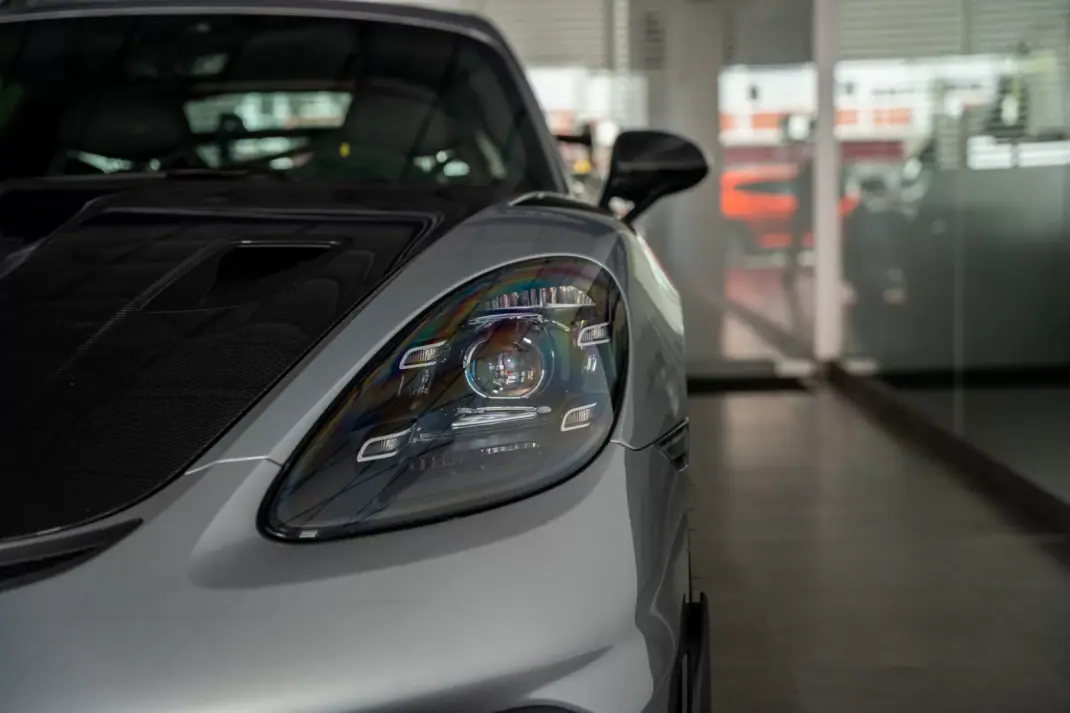 Porsche 718 Cayman 2022 - 220000 EUR, 9950 km - 9950km - foto 8 de 42