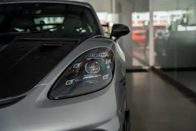 Porsche 718 Cayman 2022 - 220000 EUR, 9950 km - AUTO.MOTO.pt - 9950km - foto 8 de 42
