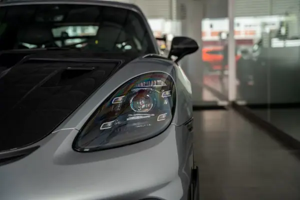 Porsche 718 Cayman 2022 - 220000 EUR, 9950 km - AUTO.MOTO.pt - 9950km - foto 8 de 42