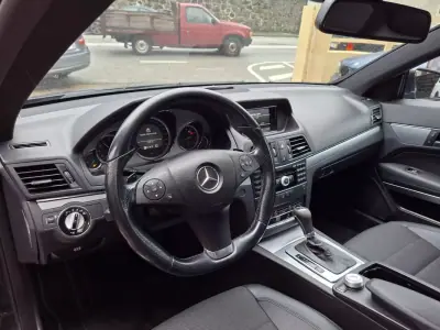 Mercedes-Benz E 250 2009 - 16500 EUR, 134447 km - AUTO.MOTO.pt - 134447km - foto 20 de 29