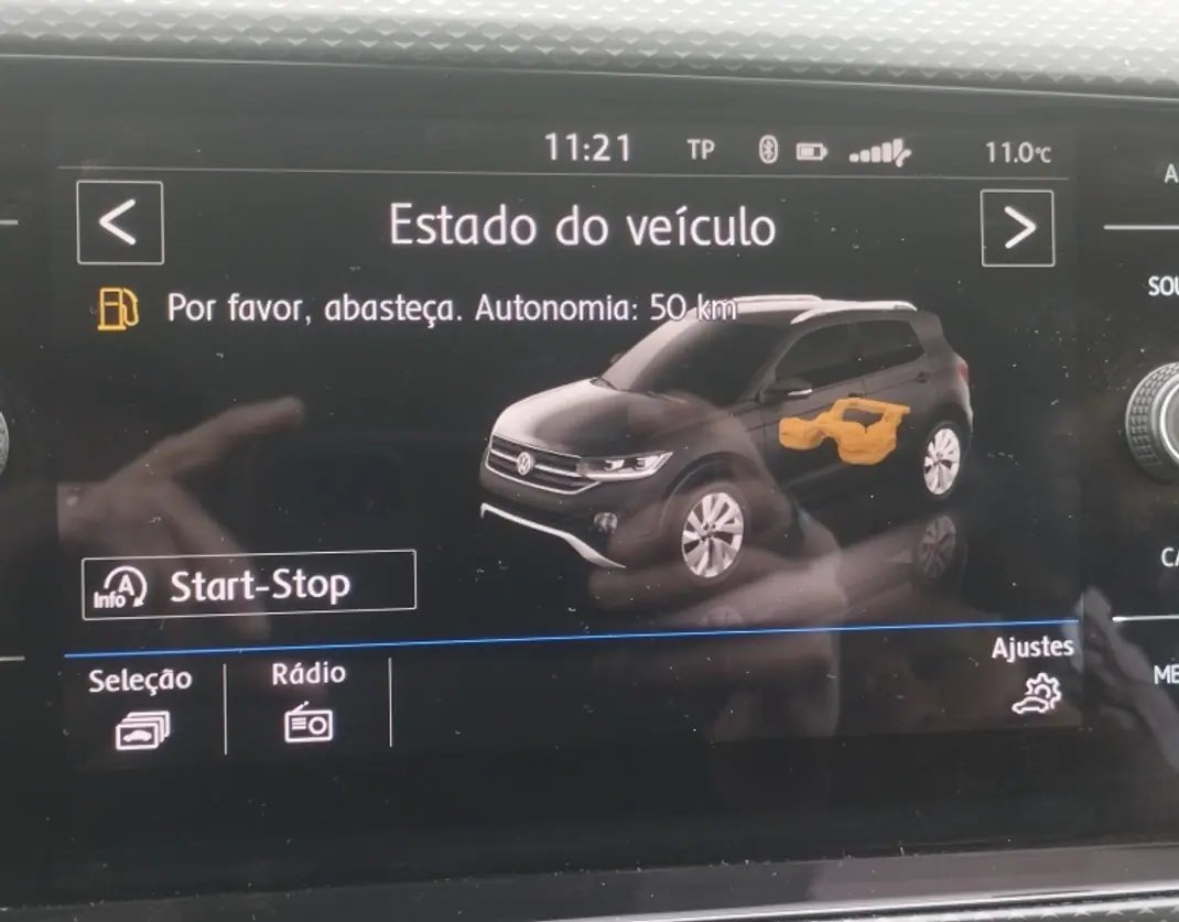Volkswagen T-Cross 2019 - 16250 EUR, 147000 km - AUTO.MOTO.pt - 147000km - foto 12 de 13