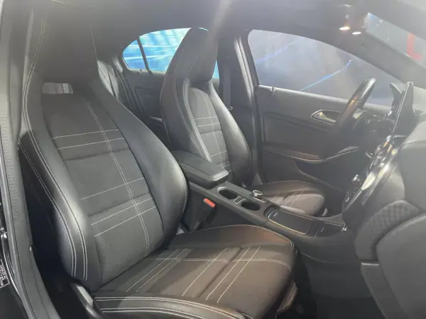 Mercedes-Benz A 200 2016 - 18450 EUR, 188000 km - AUTO.MOTO.pt - 188000km - foto 29 de 42