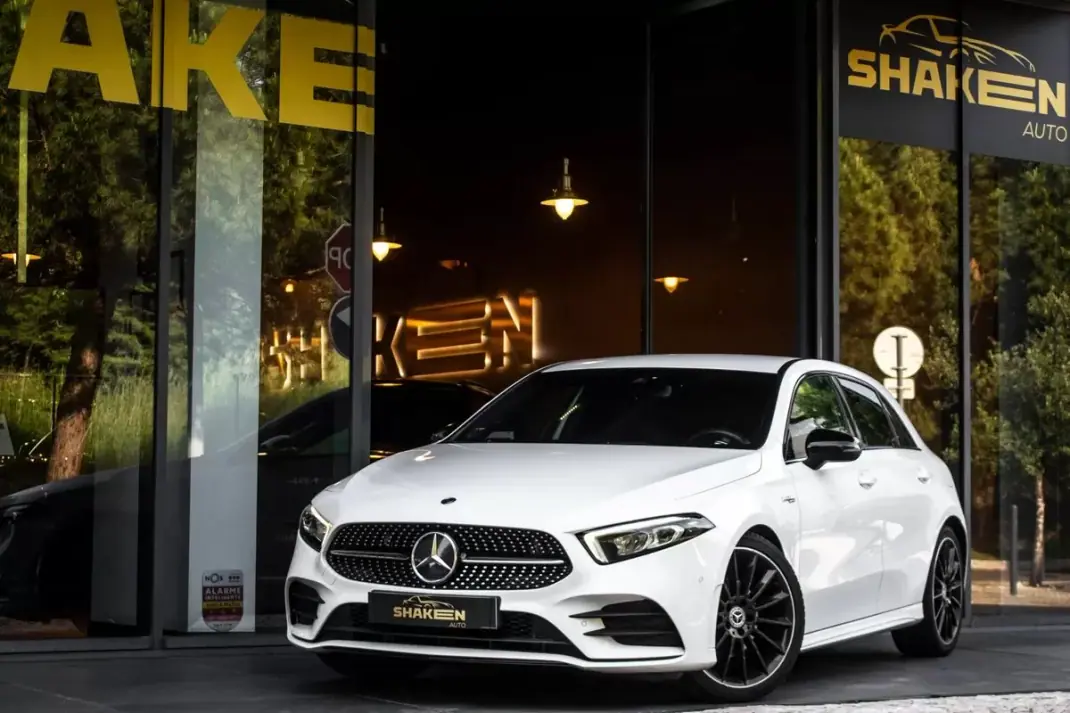 Mercedes-Benz A 180 2019 - 22990 EUR, 127098 km - AUTO.MOTO.pt - 127098km - foto 1 de 43