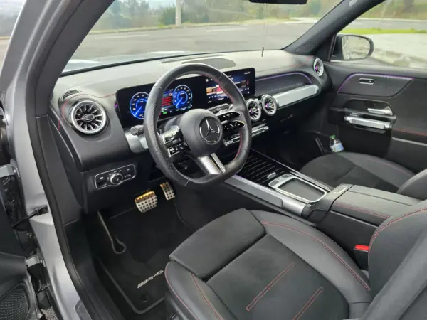 Mercedes-Benz EQB 2025 - 65000 EUR, 20000 km - AUTO.MOTO.pt - 20000km - foto 2 de 23