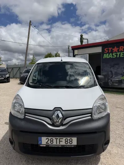 Renault Kangoo 2017 - 6990 EUR, 359871 km - AUTO.MOTO.pt - 359871km - foto 2 de 15