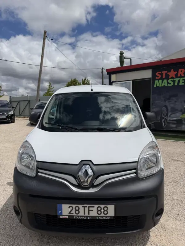 Renault Kangoo 2017 - 6990 EUR, 359871 km - AUTO.MOTO.pt - 359871km - foto 2 de 15