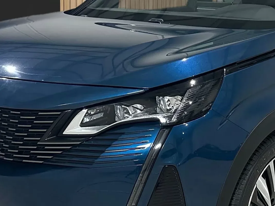 Peugeot 3008 2021 - 28800 EUR, 58000 km - AUTO.MOTO.pt - 58000km - foto 5 de 20