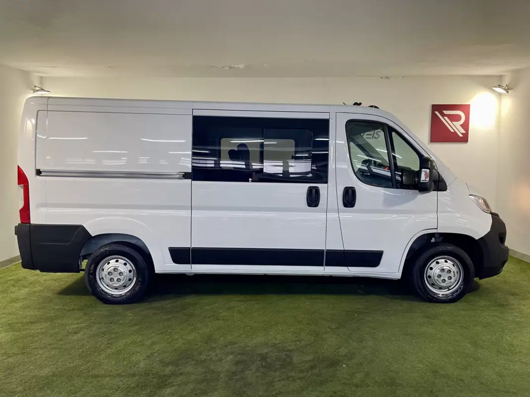 Opel Movano 2023 - 29500 EUR, 82000 km - AUTO.MOTO.pt - 82000km - foto 9 de 30