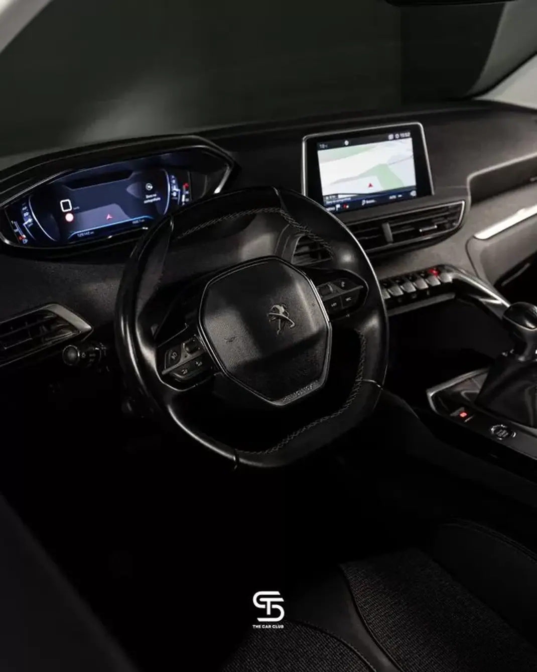 Peugeot 3008 2019 - 17950 EUR, 129000 km - AUTO.MOTO.pt - 129000km - foto 7 de 20