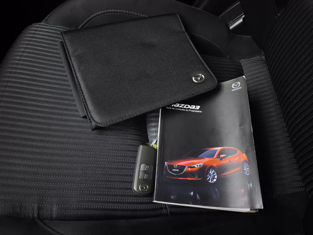 Mazda 3 2016 - 12450 EUR, 207205 km - AUTO.MOTO.pt - 207205km - foto 40 de 40