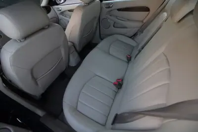 Jaguar X-Type 2003 - 9990 EUR, 128000 km - AUTO.MOTO.pt - 128000km - foto 24 de 31