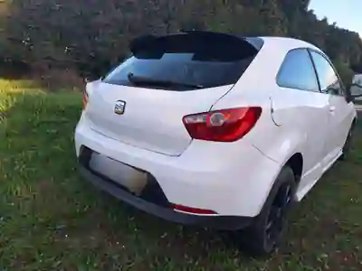 SEAT Ibiza 2011 - 5000 EUR, 102000 km - AUTO.MOTO.pt - 102000km - foto 3 de 6