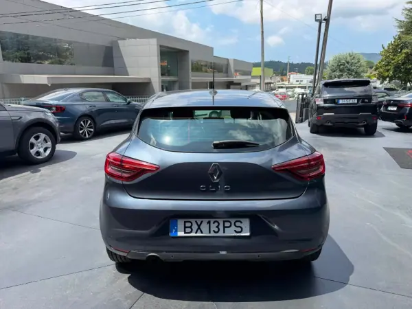 Renault Clio 2020 - 11900 EUR, 123000 km - AUTO.MOTO.pt - 123000km - foto 5 de 10