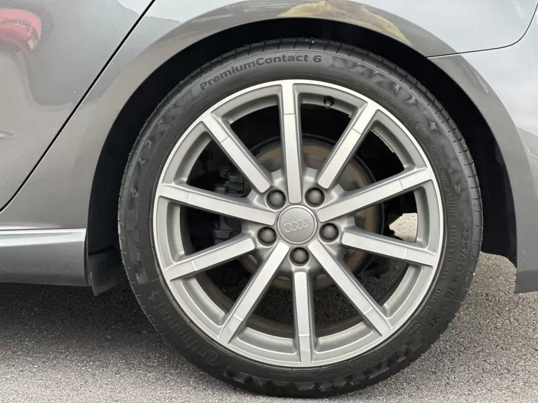 Audi A3 Sportback 2015 - 18150 EUR, 182000 km - AUTO.MOTO.pt - 182000km - foto 11 de 37