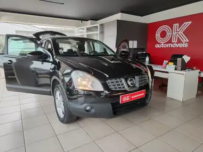Nissan Qashqai 2010 - 6750 EUR, 250000 km - AUTO.MOTO.pt - 250000km - foto 19 de 32