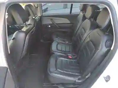 Citroën C4 Grand Picasso 2015 - 10500 EUR, 185000 km - AUTO.MOTO.pt - 185000km - foto 11 de 15