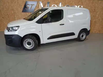 Citroën BERLINGO 1.6hdi 3L AUTOMATICA 2021 - 15750 EUR, 109000 km - AUTO.MOTO.pt - 109000km - foto 2 de 13