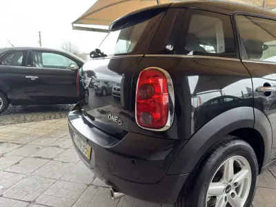 MINI Countryman 2011 - 9750 EUR, 208387 km - AUTO.MOTO.pt - 208387km - foto 9 de 30