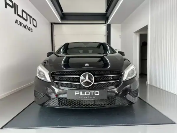 Mercedes-Benz A 180 2013 - 13490 EUR, 211541 km - AUTO.MOTO.pt - 211541km - foto 2 de 23