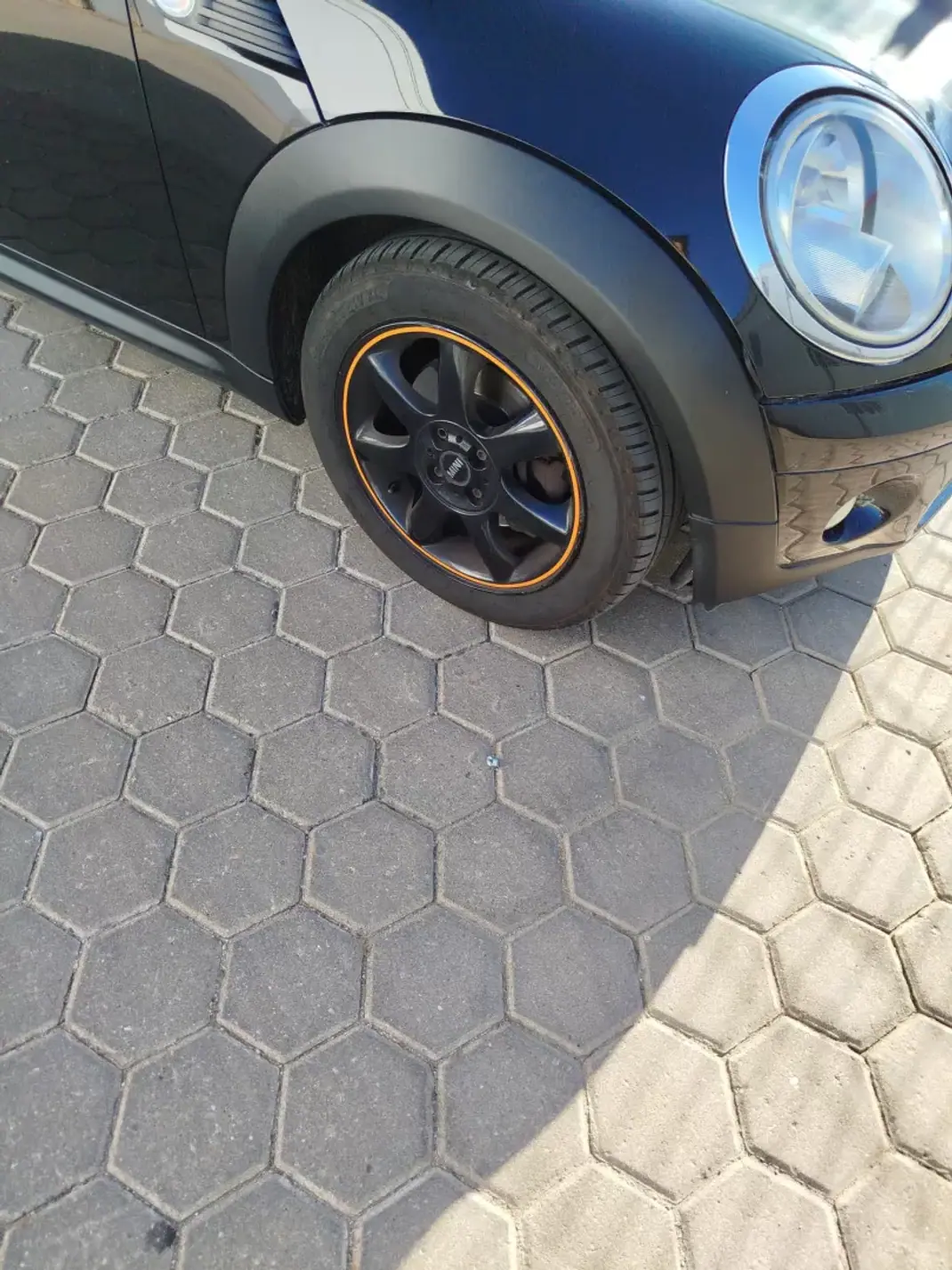 MINI Cooper 2010 - 8500 EUR, 272910 km - AUTO.MOTO.pt - 272910km - foto 10 de 14