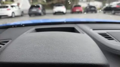 BMW X2 2019 - 26490 EUR, 100000 km - AUTO.MOTO.pt - 100000km - foto 28 de 30