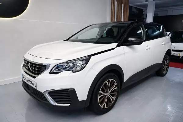 Peugeot 5008 2018 - 13900 EUR, 201002 km - AUTO.MOTO.pt - 201002km - foto 4 de 10