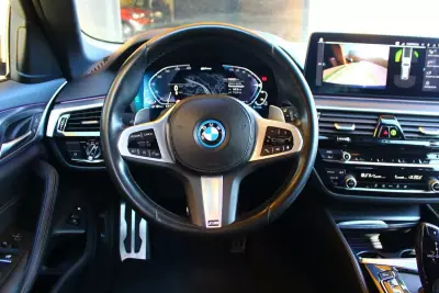 BMW 520 2022 - 30400 EUR, 149000 km - AUTO.MOTO.pt - 149000km - foto 11 de 19