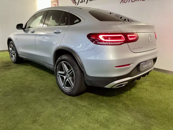 Mercedes-Benz GLC 300 2020 - 45500 EUR, 97000 km - AUTO.MOTO.pt - 97000km - foto 6 de 32