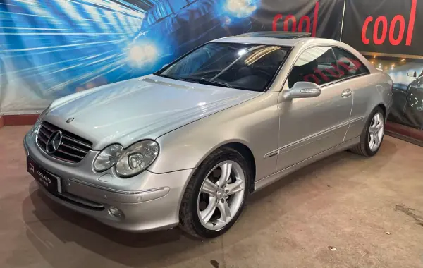 Mercedes-Benz CLK 220 2005 - 10999 EUR, 223000 km - AUTO.MOTO.pt - 223000km - foto 9 de 44