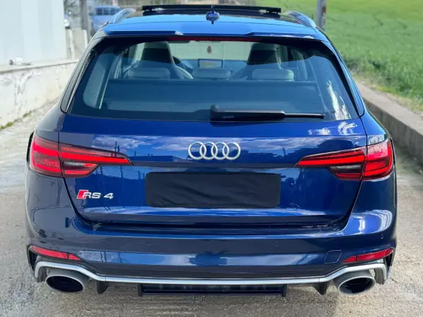 Audi RS4 Avant 2019 - 59990 EUR, 84000 km - AUTO.MOTO.pt - 84000km - foto 4 de 22