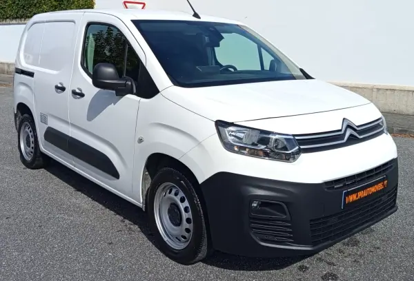 Citroën Berlingo 2020 - 12990 EUR, 127200 km - AUTO.MOTO.pt - 127200km - foto 3 de 19