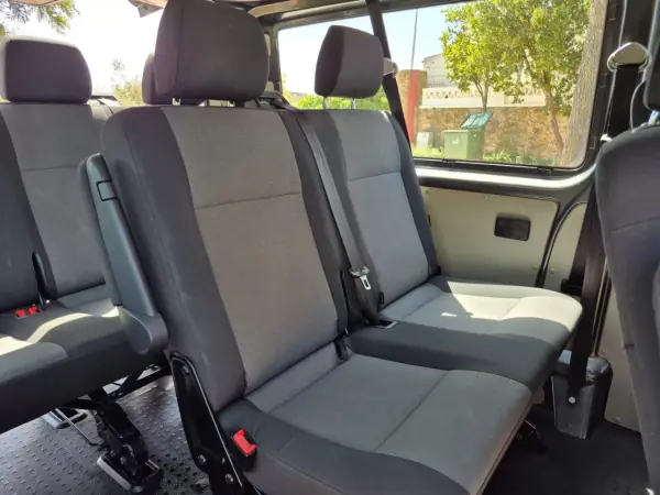 Volkswagen Transporter 2019 - 28750 EUR, 190404 km - AUTO.MOTO.pt - 190404km - foto 17 de 22