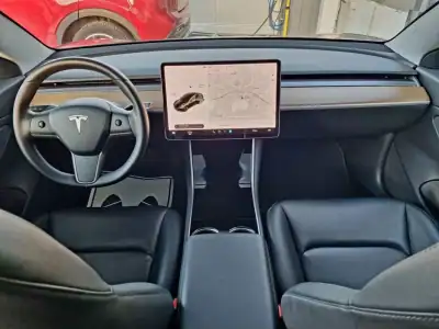 Tesla Model 3 2019 - 22500 EUR, 56000 km - AUTO.MOTO.pt - 56000km - foto 14 de 20
