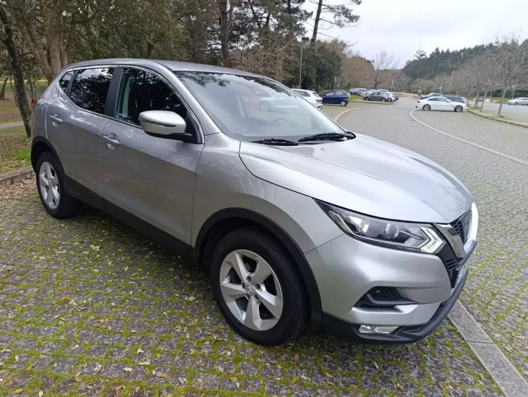 Nissan Qashqai 2018 - 16850 EUR, 139463 km - AUTO.MOTO.pt - 139463km - foto 1 de 16