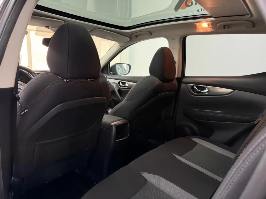 Nissan Qashqai 2018 - 17990 EUR, 145000 km - 145000km - foto 12 de 20