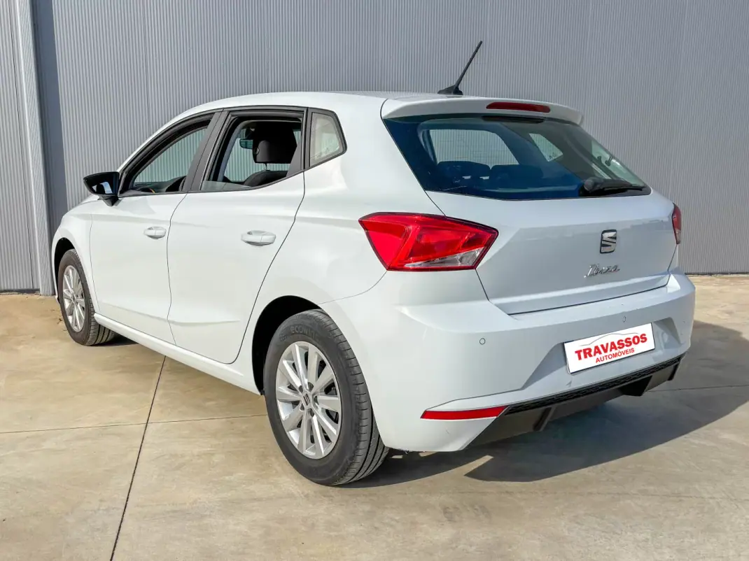 SEAT Ibiza 2022 - 14700 EUR, 81268 km - AUTO.MOTO.pt - 81268km - foto 4 de 9