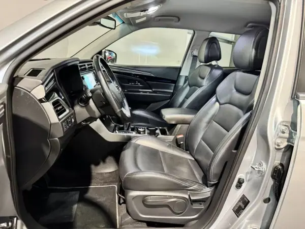 KGM Korando 2020 - 17900 EUR, 74729 km - AUTO.MOTO.pt - 74729km - foto 35 de 49
