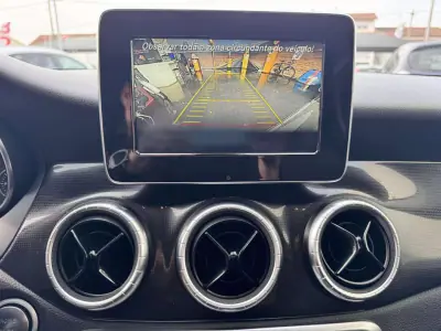 Mercedes-Benz CLA 180 2018 - 21500 EUR, 179900 km - AUTO.MOTO.pt - 179900km - foto 22 de 25