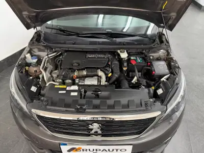 Peugeot 308 2017 - 11990 EUR, 112000 km - 112000km - foto 19 de 19
