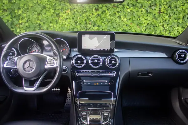 Mercedes-Benz C 250 2017 - 27900 EUR, 104000 km - AUTO.MOTO.pt - 104000km - foto 16 de 18
