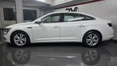 Renault Talisman 2016 - 14990 EUR, 107000 km - AUTO.MOTO.pt - 107000km - foto 2 de 43