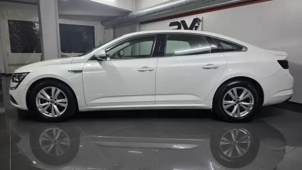 Renault Talisman 2016 - 14990 EUR, 107000 km - AUTO.MOTO.pt - 107000km - foto 2 de 43