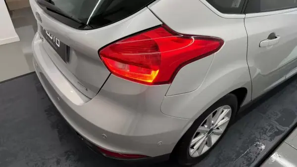 Ford Focus 2018 - 9990 EUR, 168157 km - AUTO.MOTO.pt - 168157km - foto 11 de 33