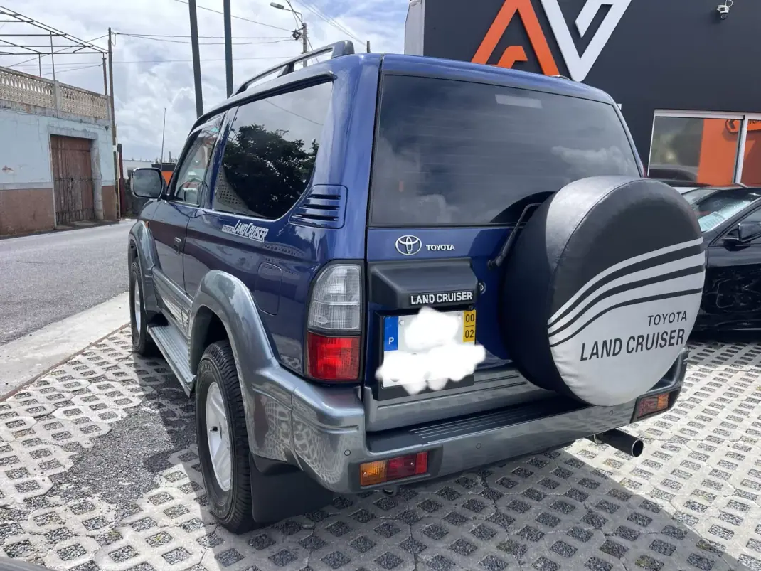 Toyota Land Cruiser 2000 - 39500 EUR, 127104 km - AUTO.MOTO.pt - 127104km - foto 5 de 16