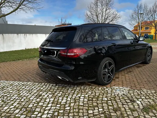 Mercedes-Benz C 300 2020 — foto 3 de 13