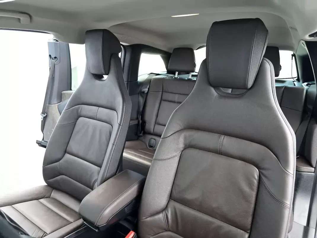 BMW i3 2019 - 12500 EUR, 216000 km - 216000km - foto 23 de 35