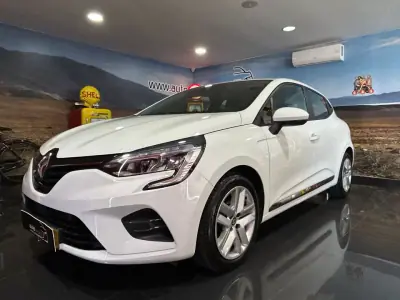 Renault Clio 2021 - 14500 EUR, 129819 km - 129819km - foto 3 de 14