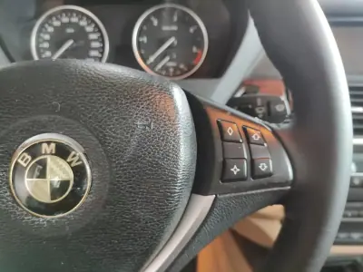 BMW X5 2007 - 16750 EUR, 220000 km - AUTO.MOTO.pt - 220000km - foto 27 de 36